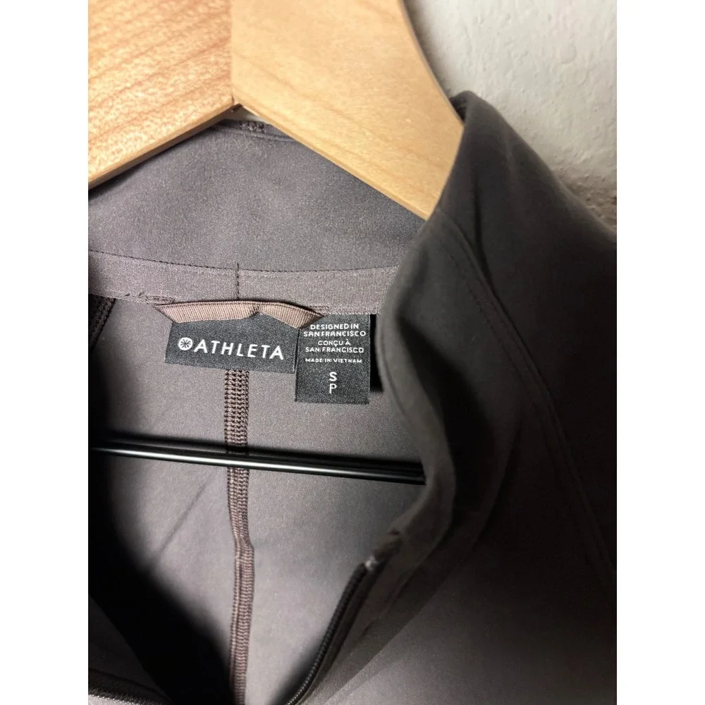 Athleta preowned salutation